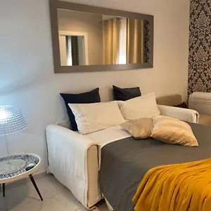 Via Del Corso Apartment Rome